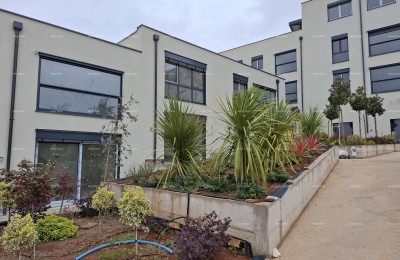 Stanovanjsko-poslovna stavba – Garsonjera S102, Poreč!