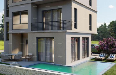 Просторная квартира в центре Пулы с тремя комнатами и современными удобствами