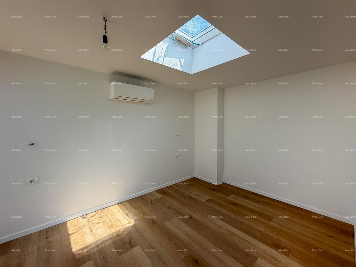 Two-Bedroom Apartment in the Center of Poreč 13