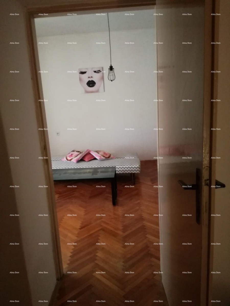 Prodaje se kuća, Rakalj 16