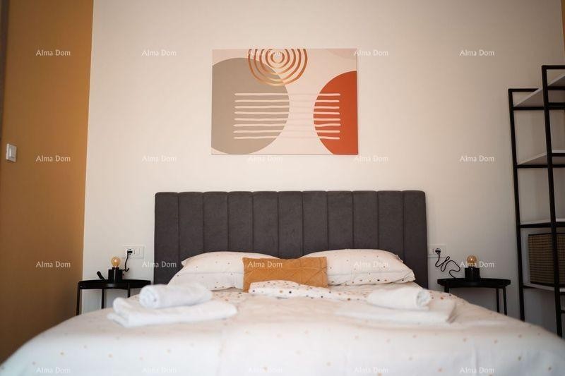 A newly built, modern two-story house with a swimming pool near the sea, Pomer! 22
