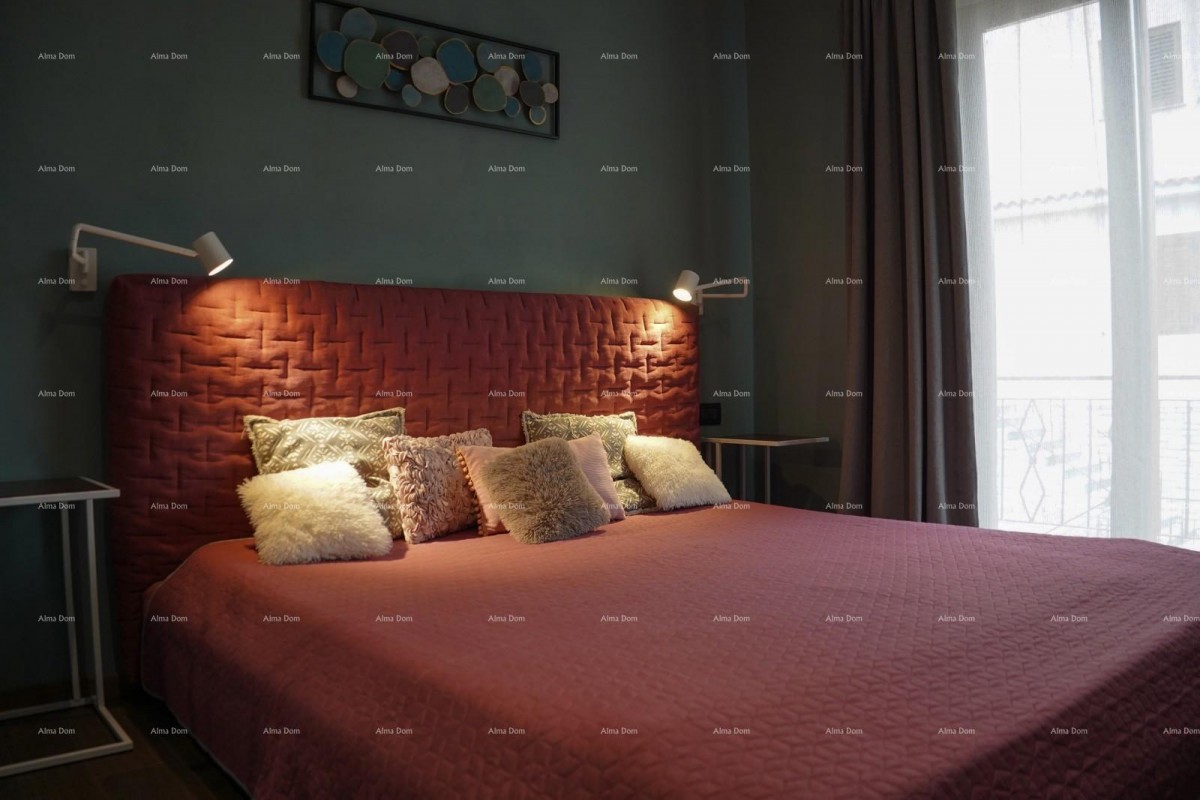 Rovinj. Stanovanje v prvem nadstropju hiše 16