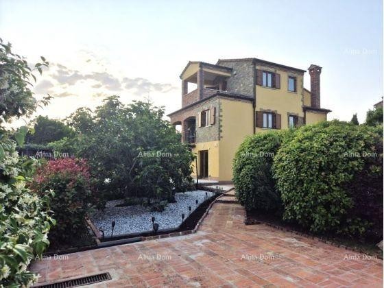 Stone house with a pool and panoramic sea view – Kaštelir 1