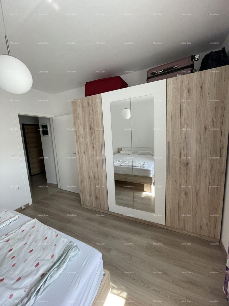 Pula – moderan i potpuno namješten stan 44 m2 u novogradnji s prostranom terasom. Medulinska ulica, novi kompleks zgrada. 9