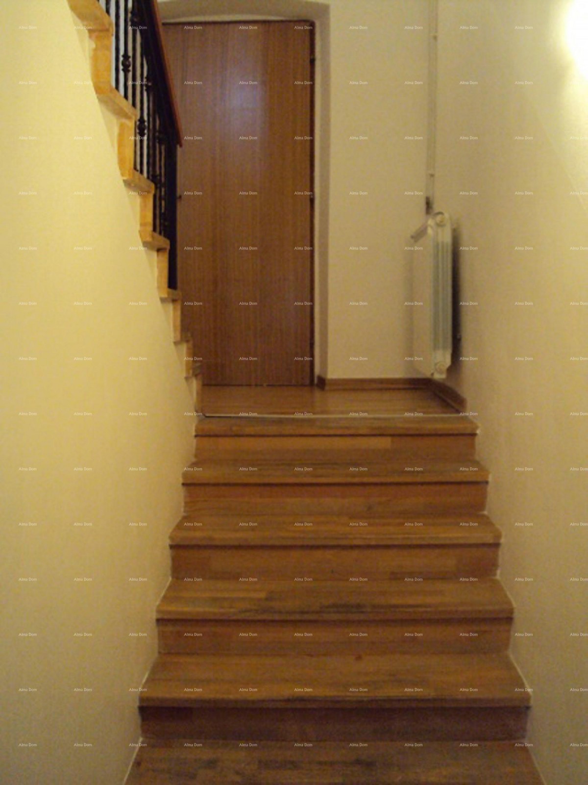 STAN 75 m² U CENTRU BRTONIGLE 12