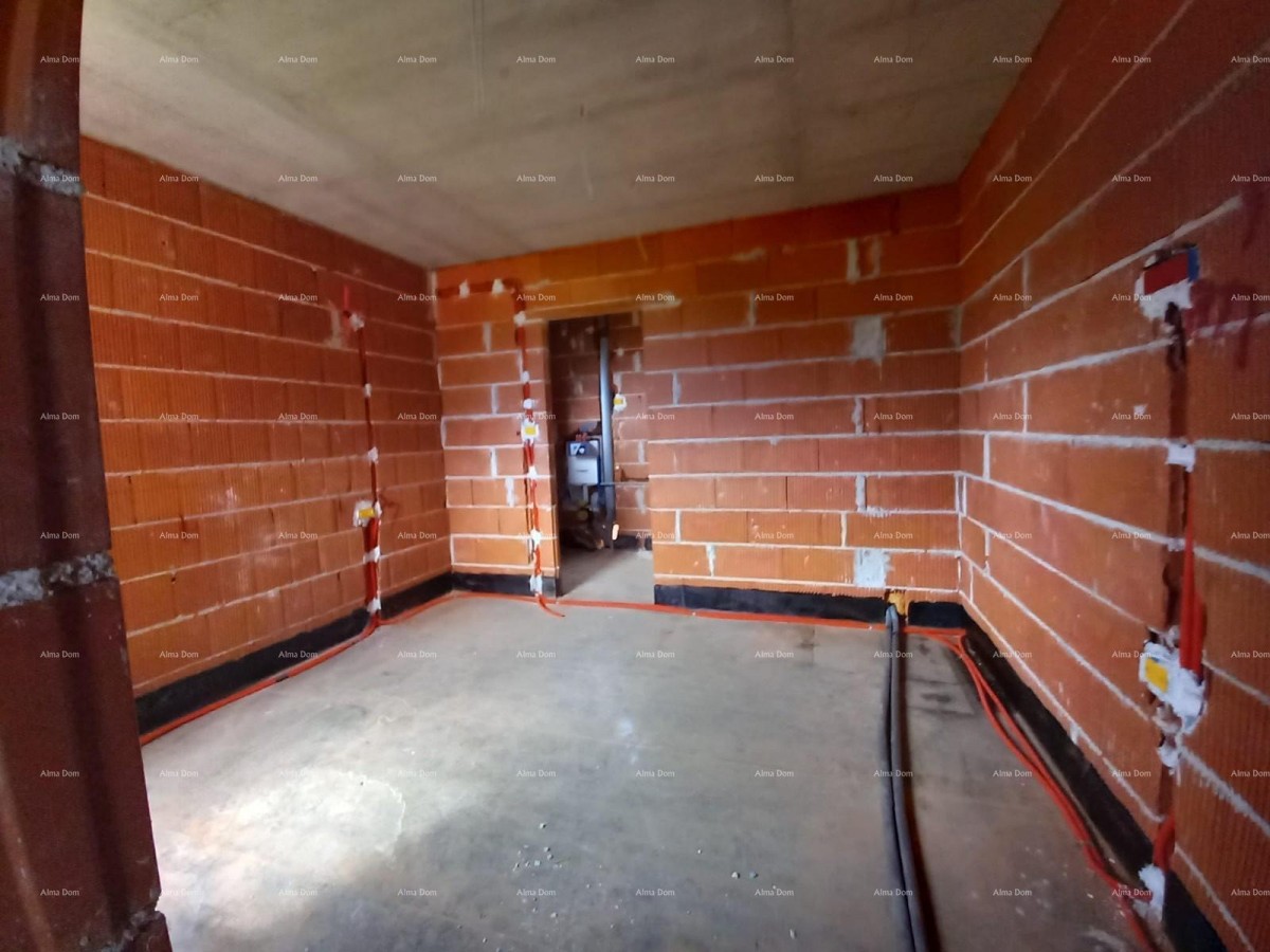 Лижњан, На продажу фантастическая квартира на первом этаже 3