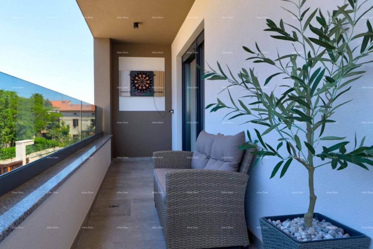 Moderna vila z bazenom in savno, Marčana! 21