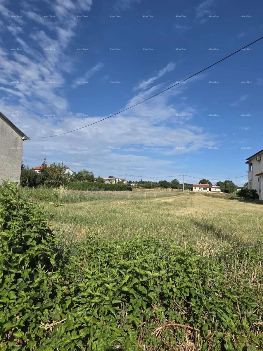 Prodaje se građevinsko zemljište – Marčana, 840 m² 1