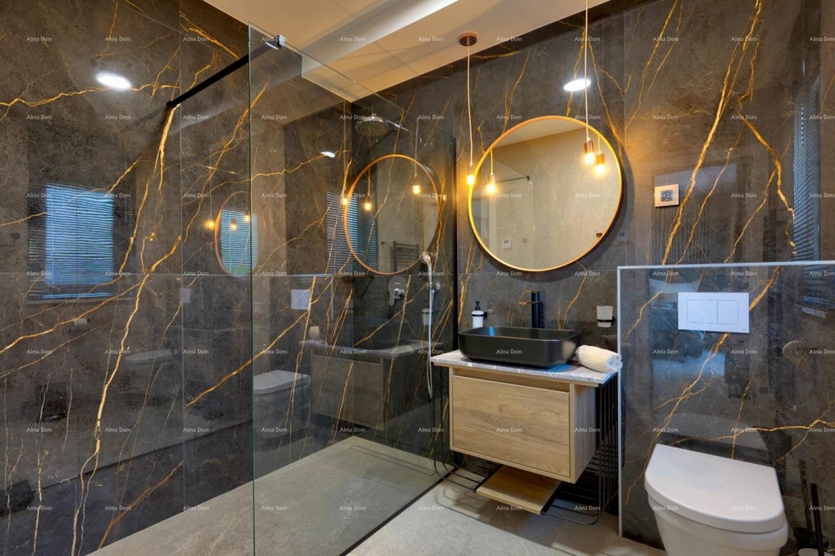 Moderna vila z bazenom in savno, Marčana! 16