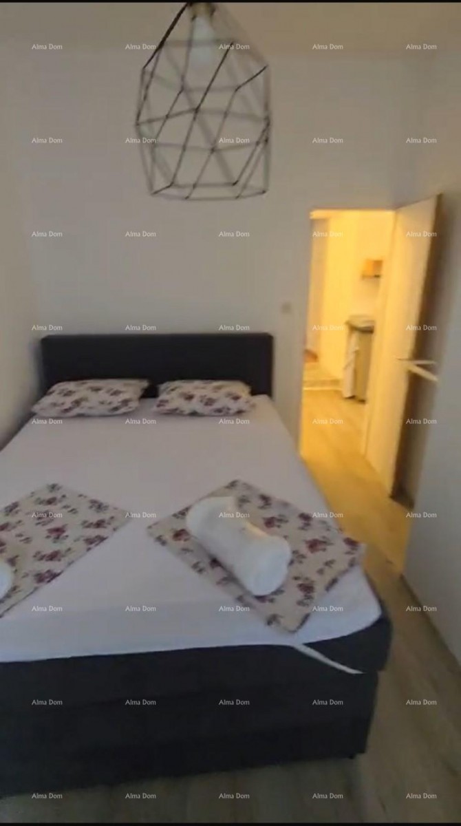 In vendita appartamento 83 m² – Pula, centro 9