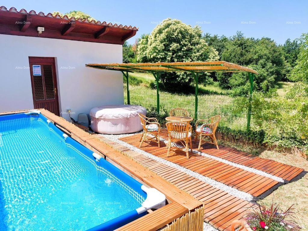 House Karojba 14