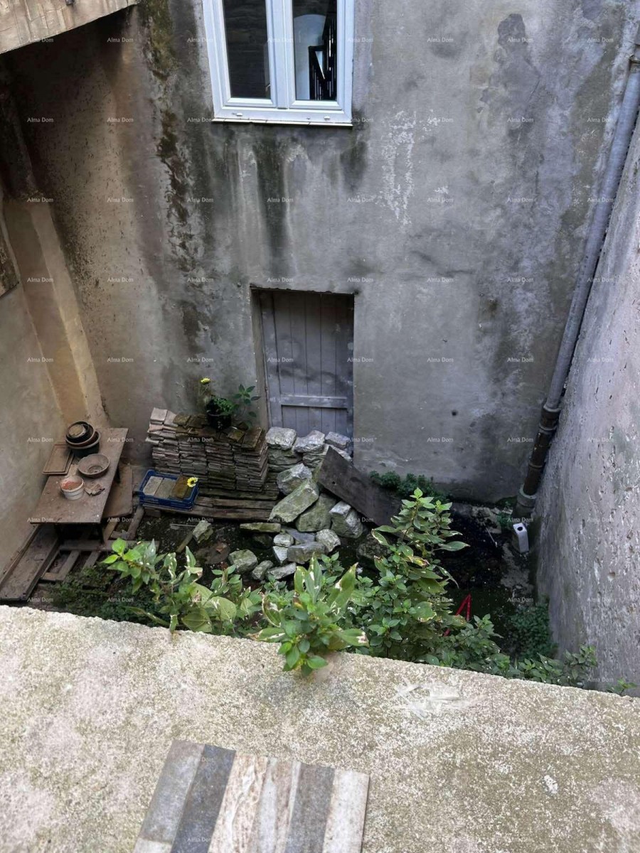 Prodaja ekskluzivnog stana u rustikalnom stilu, na top lokaciji, u centru Pule! 10