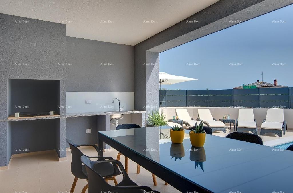 Moderna hiša z bazenom! Blizu Pule! 24