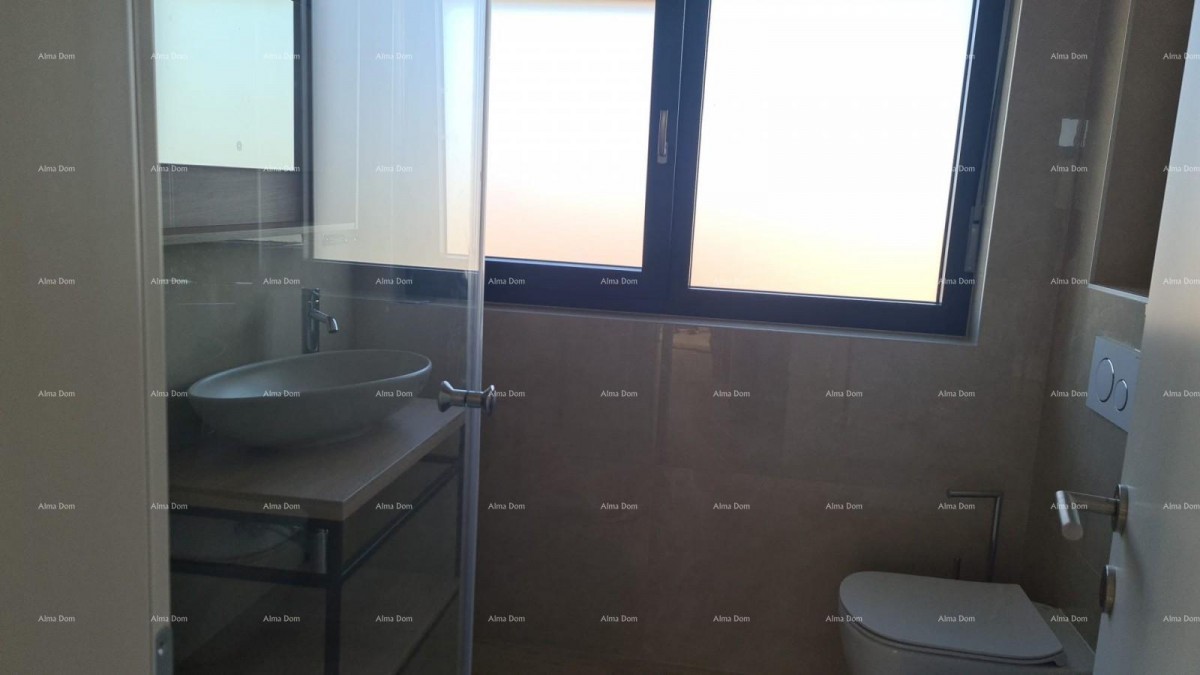 Moderan apartman u bloku E s parkirnim mjestom i spremištem, u blizini Umaga! 9