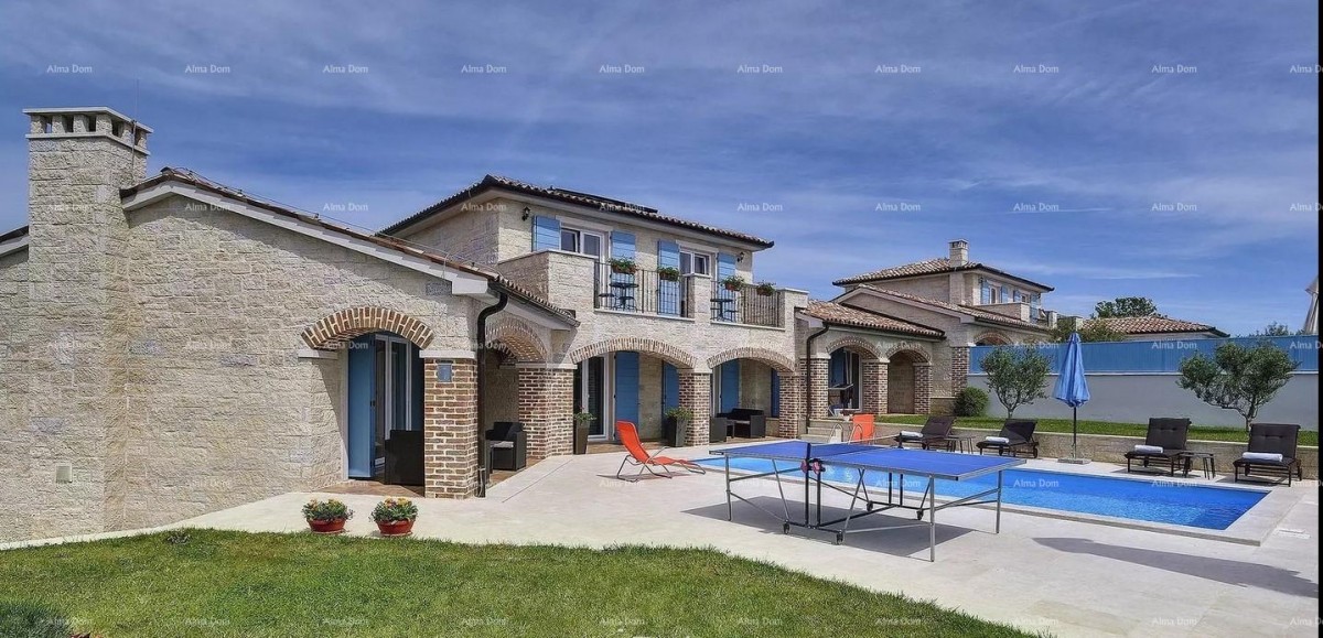 Продажа красивых вилл с бассейнами в привлекательном месте, Пошеси, Медулин! 1