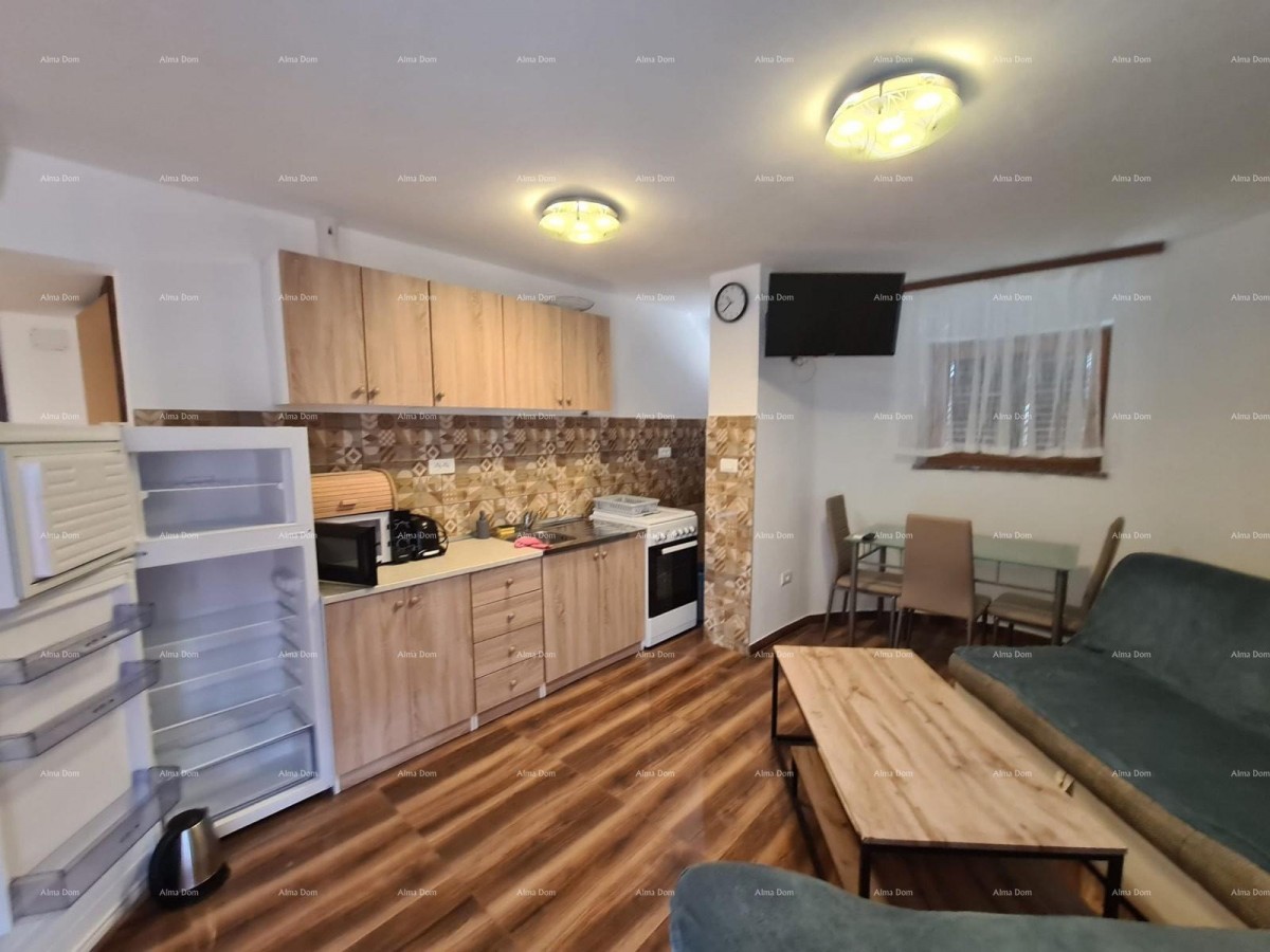 Prodaja kuće s dvema stanoma – Fažana 1