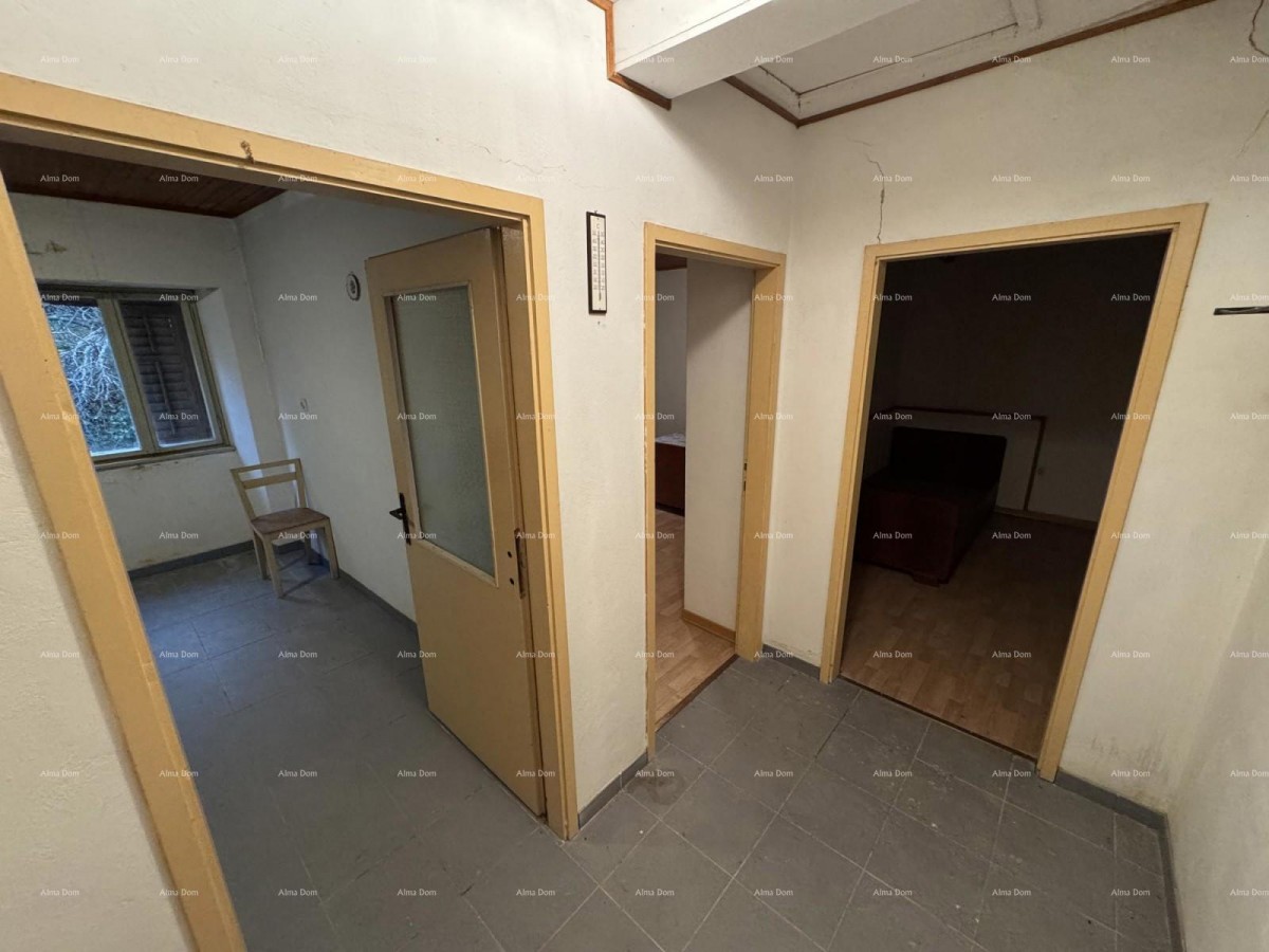 Prodaja- kamena istarska kuća s građevinskim zemljištem, u manjem mjestu, blizina Buzeta! 6