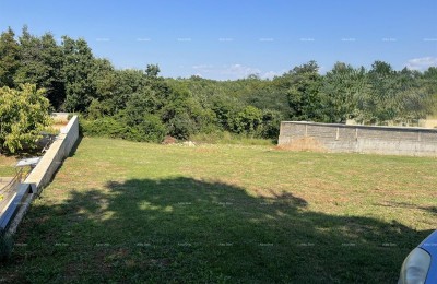 Construction Land 720 m² – Kaštel