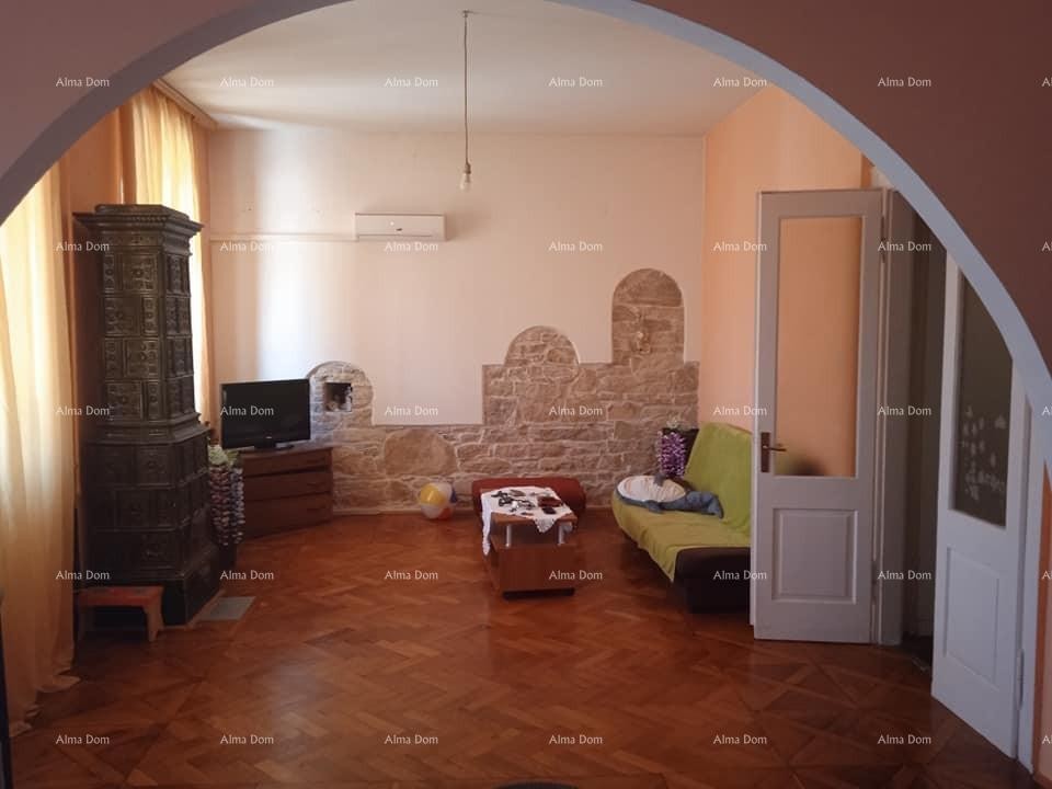 Appartamento in vendita nel centro di Pola 2