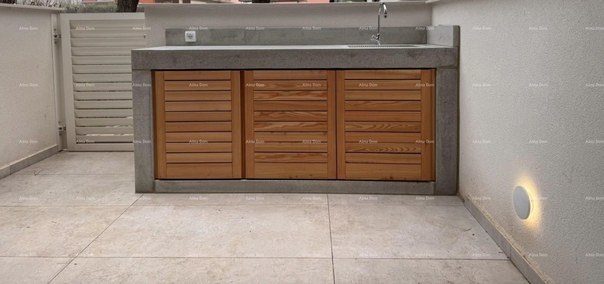 Недавно отремонтированная однокомнатная квартира, Новиград, 350 м от моря 11