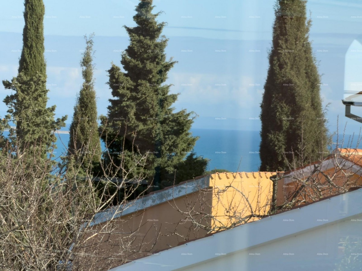 In vendita una casa attraente a Premantura con vista mare. 36