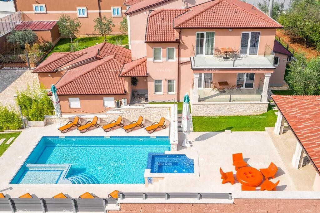 Красивая вилла на большом участке! 17