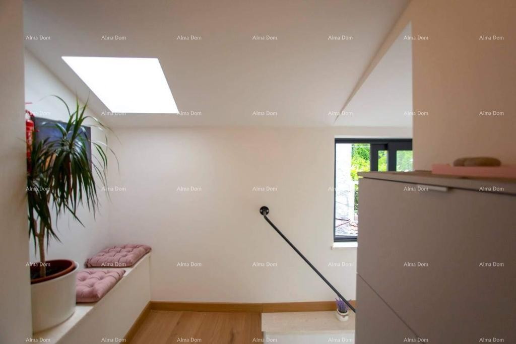 Vendita - Elegante appartamento su due piani nel centro storico della città, Rovigno! 22