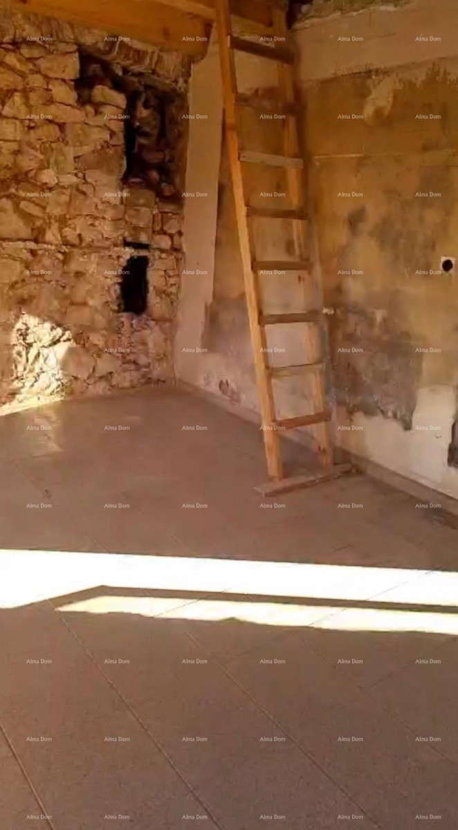 На продажу аутентичный истарский каменный дом вблизи Бртониглы 7