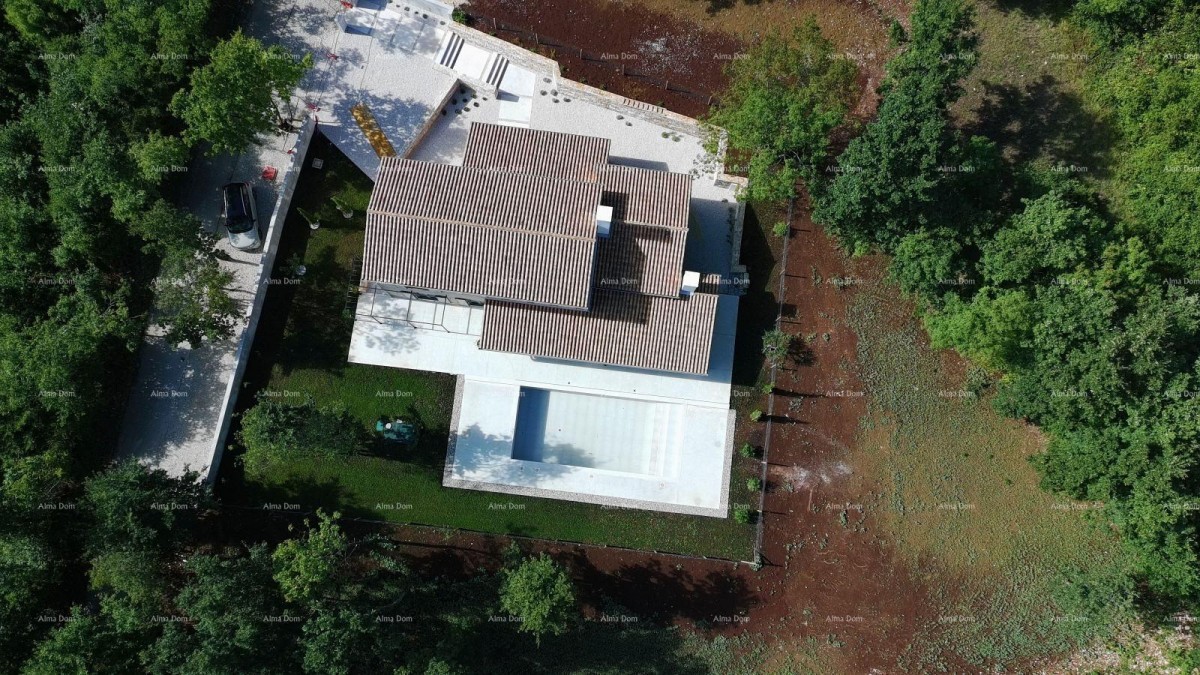 Sale - Spacious House with Pool Under Construction, Near Pazin! 7