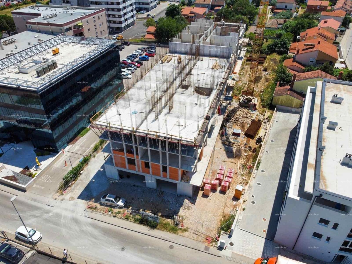 Reserved!!!! Pula! Multi-family, modern building with elevator, near the center. S25 18