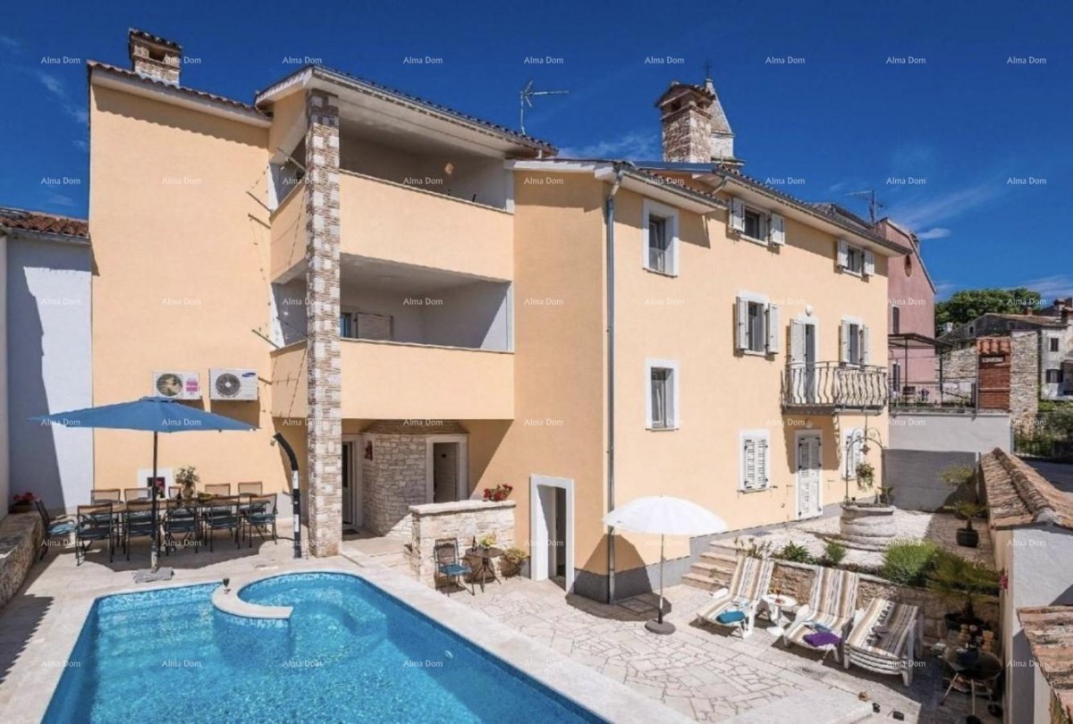 Продается красивая вилла с бассейном в Водняне. 1