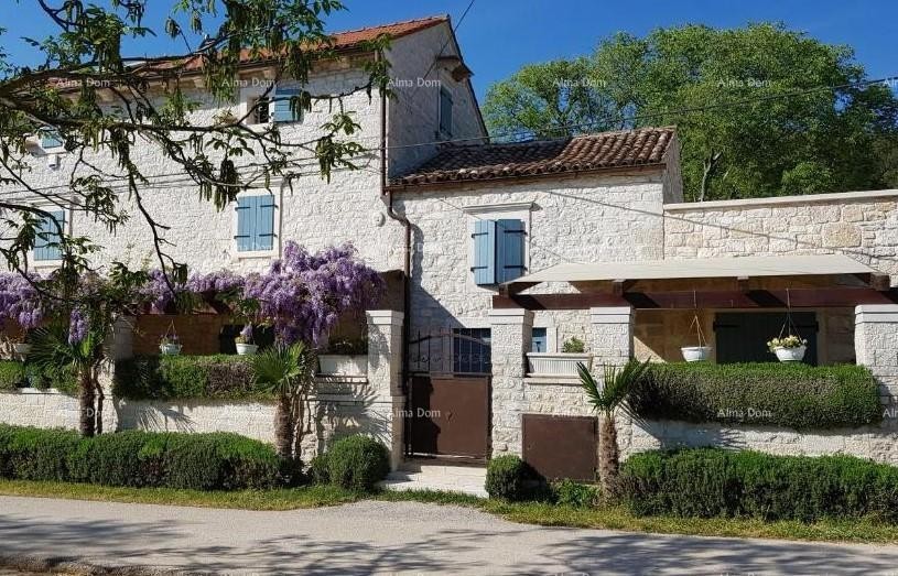 ROVINJ (okolica) - Blze Kanfanaru. Autentična kamena kuća s bazenom za prodaju 9