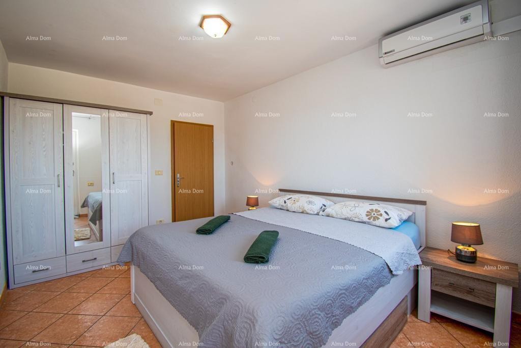 Banjole. Kuća sa 3 apartmana i bazenom. 11