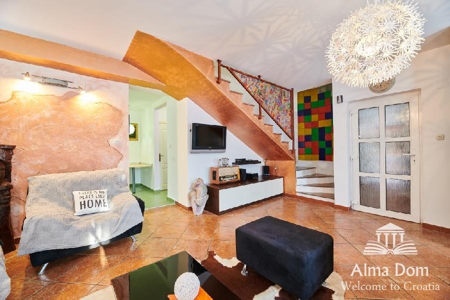 Hiša, blizu mesta Umag. 6