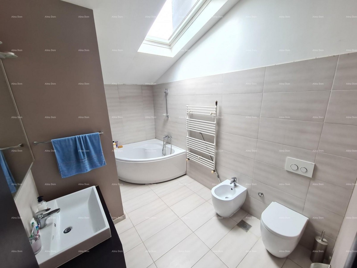 Pula Šišan.  Casa con spazio ufficio! 8