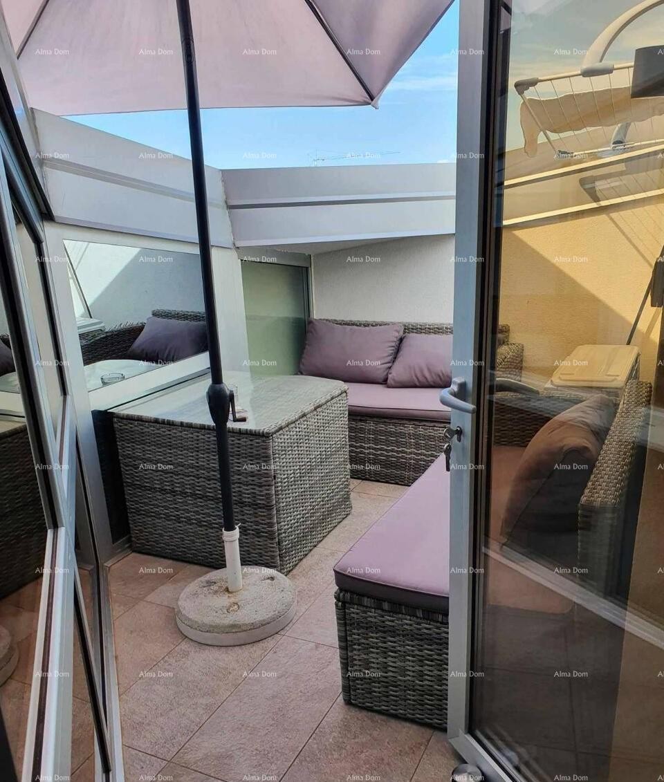 Новиград, с одной спальней. Здание с лифтом. 2