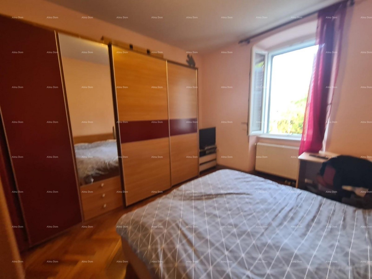 Prostran trosobni stan površine 81 m², neposredna blizina suda, Pula  Veruda 7