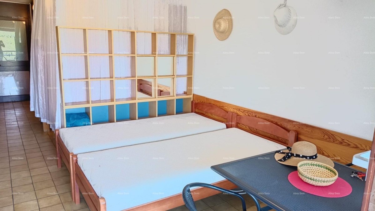 APPARTAMENTO ARREDATO CON BALCONE VICINO AL MARE – PAVIĆINI, DUGA UVALA 6