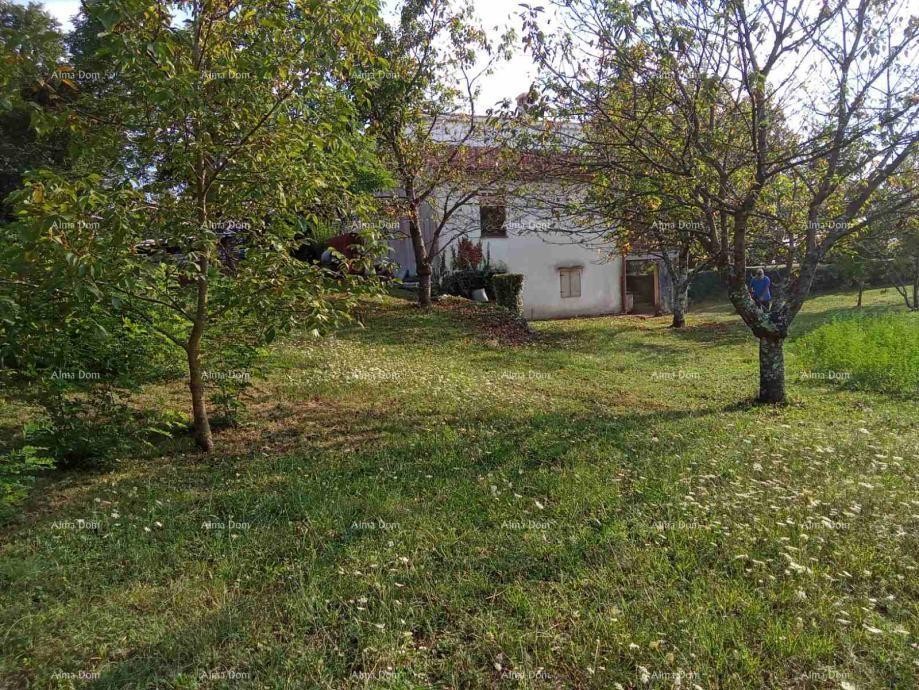 PAZIN - Prodaje se građevinsko zemljište od 2493 m² 2