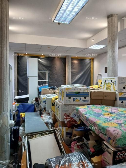 Pula – prodaja stan 56 m², pritličje 8