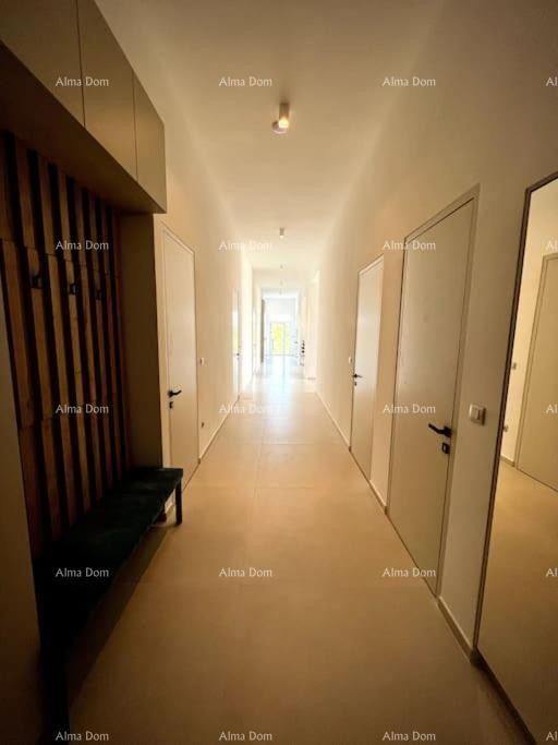 Prodamo lepo in moderno hišo, Poreč 33