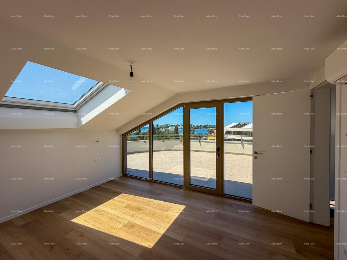 Two-Bedroom Apartment in the Center of Poreč 20