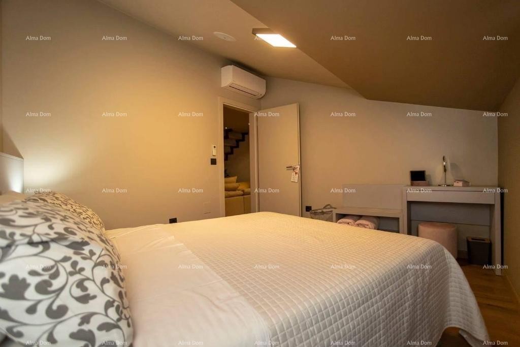 Vendita - Elegante appartamento su due piani nel centro storico della città, Rovigno! 17