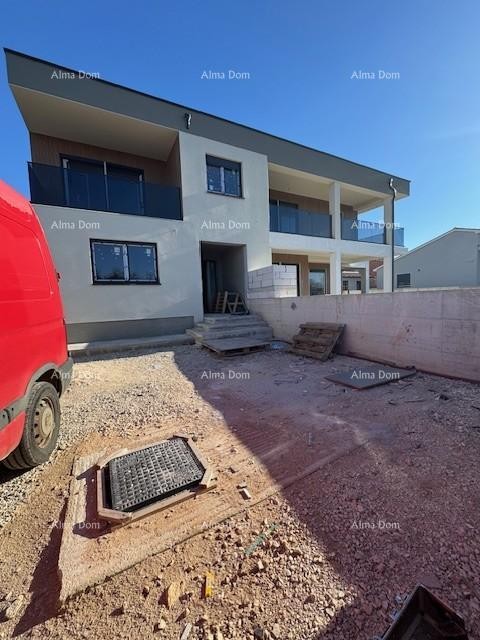 Šišan. Новый дом с бассейном 5