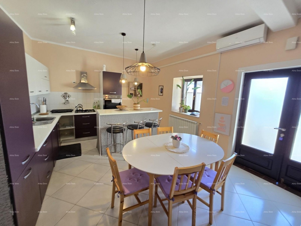 Last house in the row, with a jacuzzi! Marčana. 18