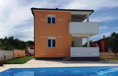 House with a Pool, VALBANDON