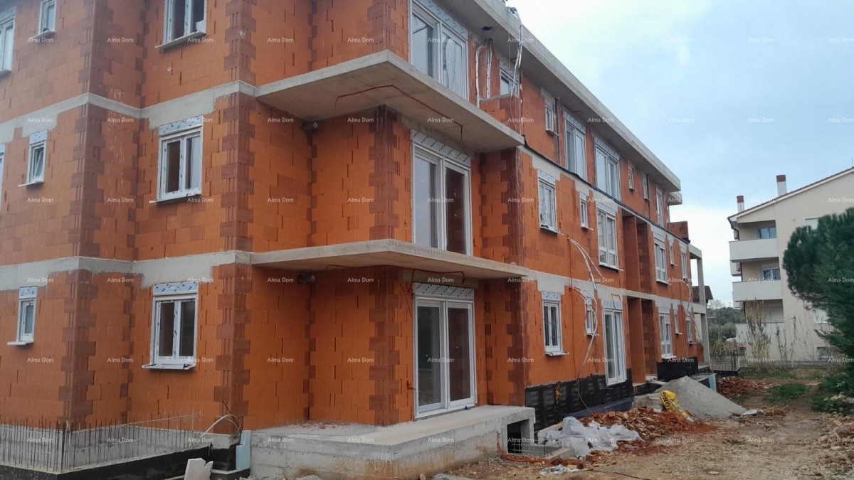 Prodaje se stan u novom stambenom projektu s parkirnim mjestom- u Štinjan! 12