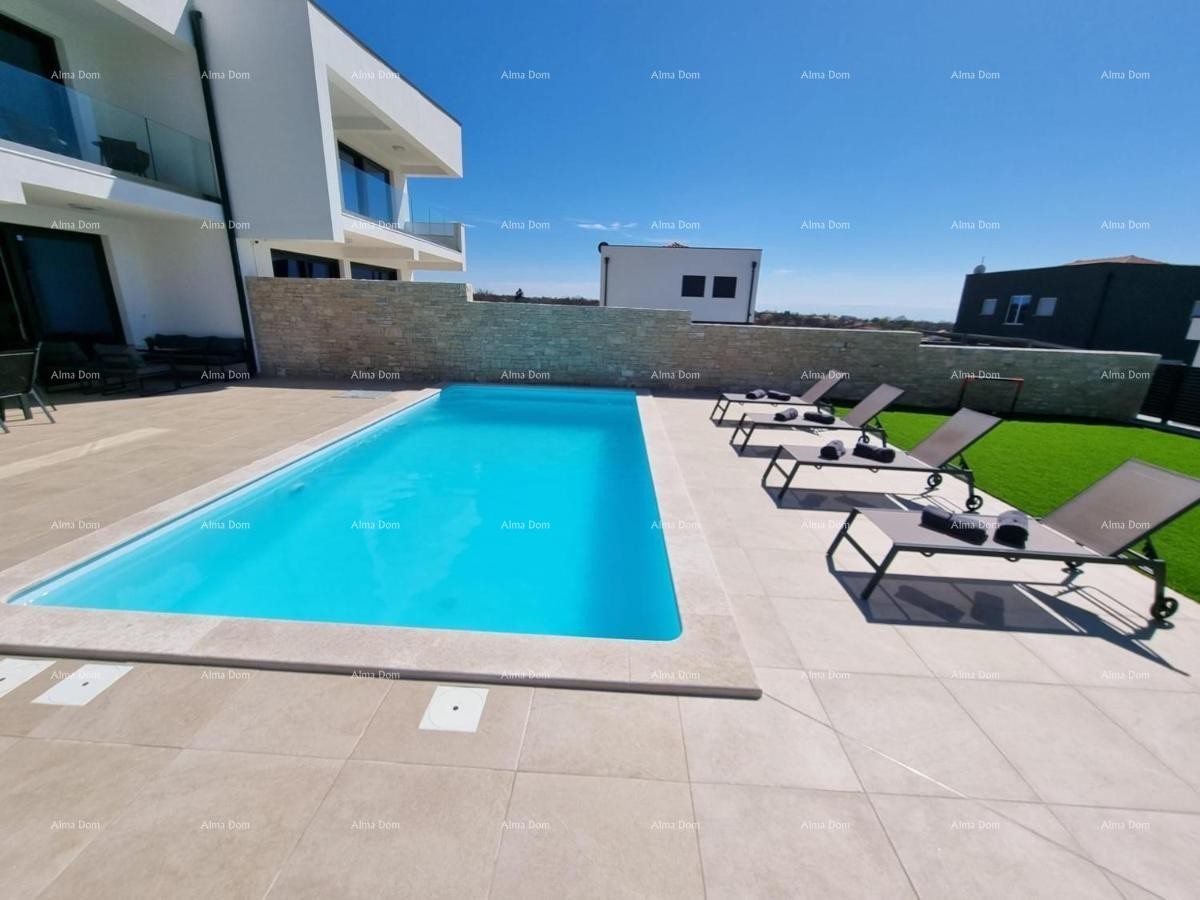 Luksuzna kuća s bazenom u srcu Istre. 7