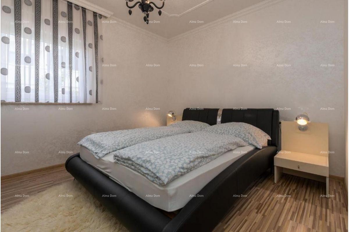 POREČ AREA – Luxuriously furnished ground floor house with a pool on a spacious property 12