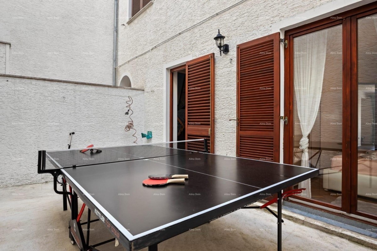 Prodamo stanovanje na odlični lokaciji, Pula! Veruda Porat 18